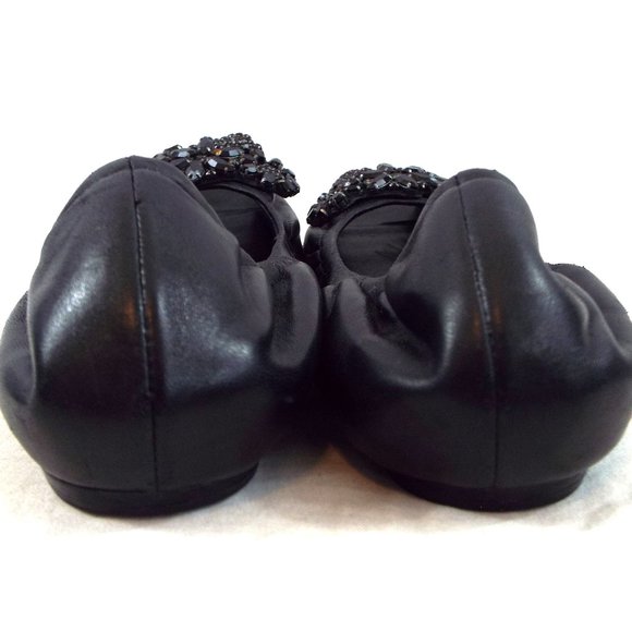 Vera Wang Lavender Womens Black Leather w/ Crystal Medallion  Vera Wang Lavendar Label Black Jewel Embellished Leather Ballet Flats Size 8